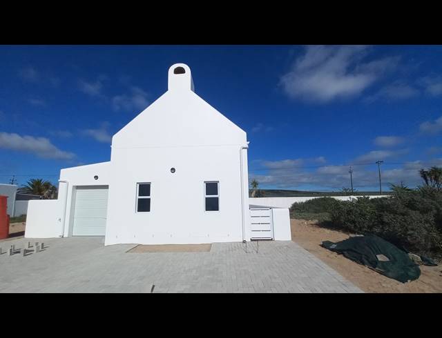 2 BEDROOM HOUSE FOR SALE IN LAMPIESBAAI